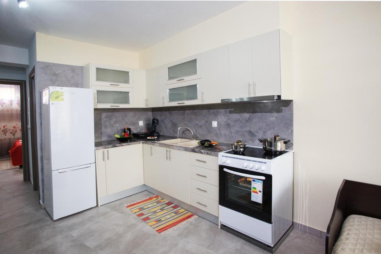 Ferienwohnung Rent House Diamond Nea Iraklitsa Exterior foto